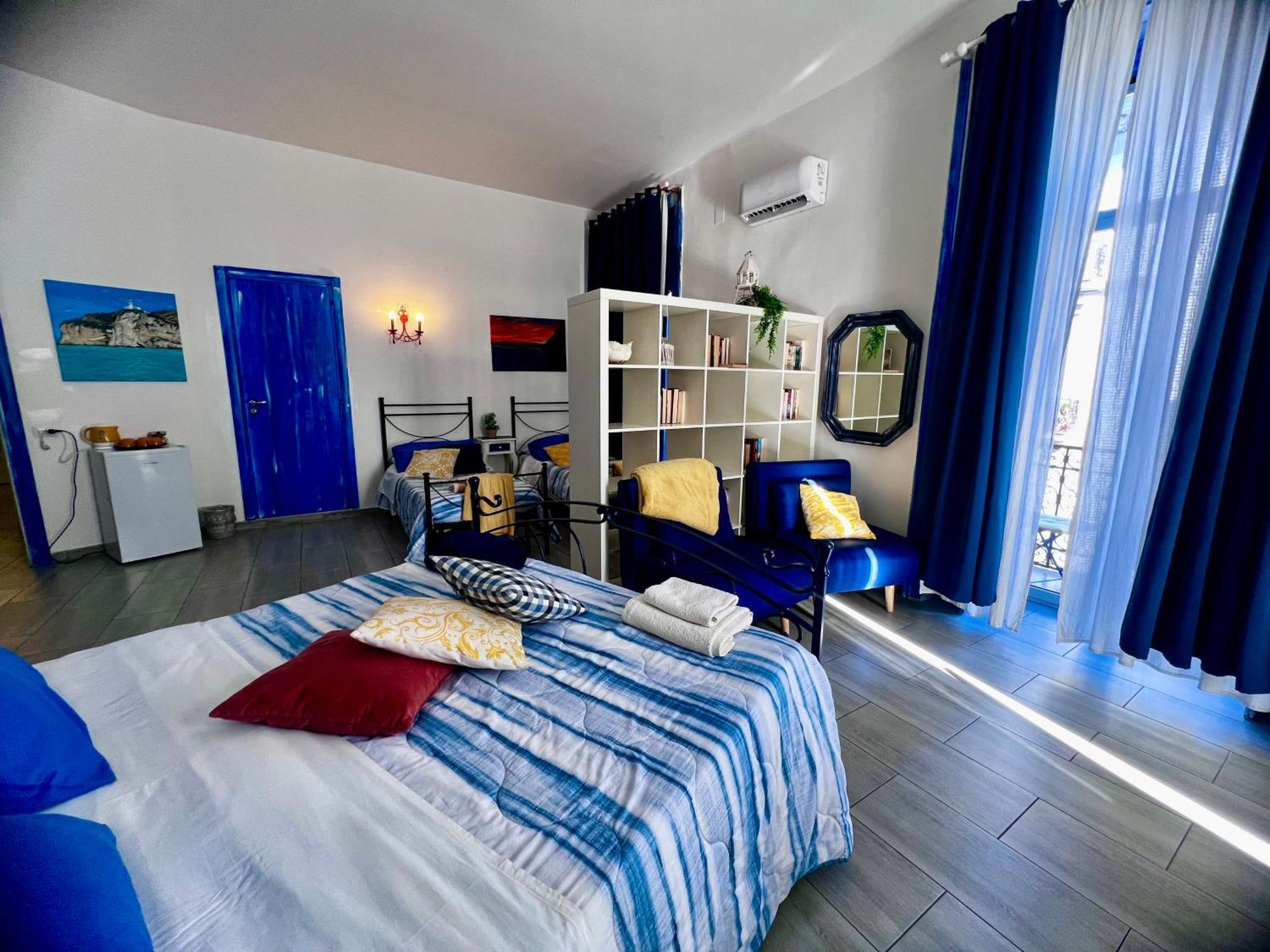 Suites Giudecca Napoli Esterno foto